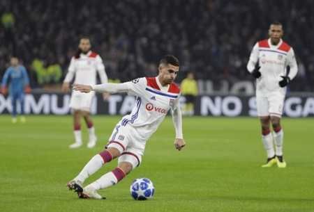 以上赛季与 以上赛季与